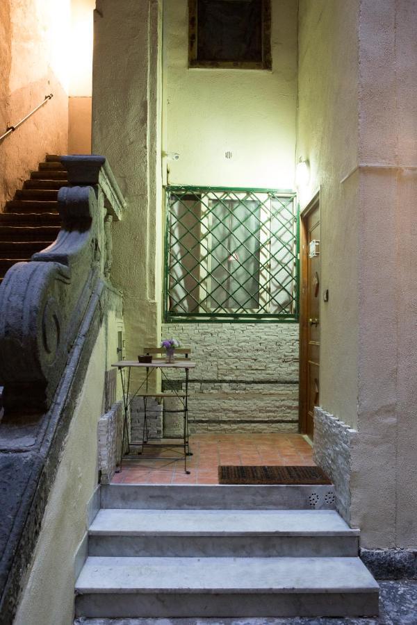 Gradoni Chiaia Holiday Homes Naples Exterior photo